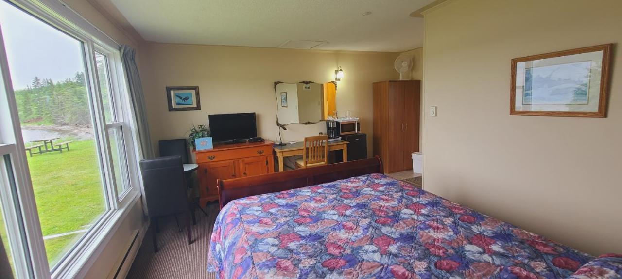 St Ann'S Motel & Cottage Baddeck Inlet Екстериор снимка