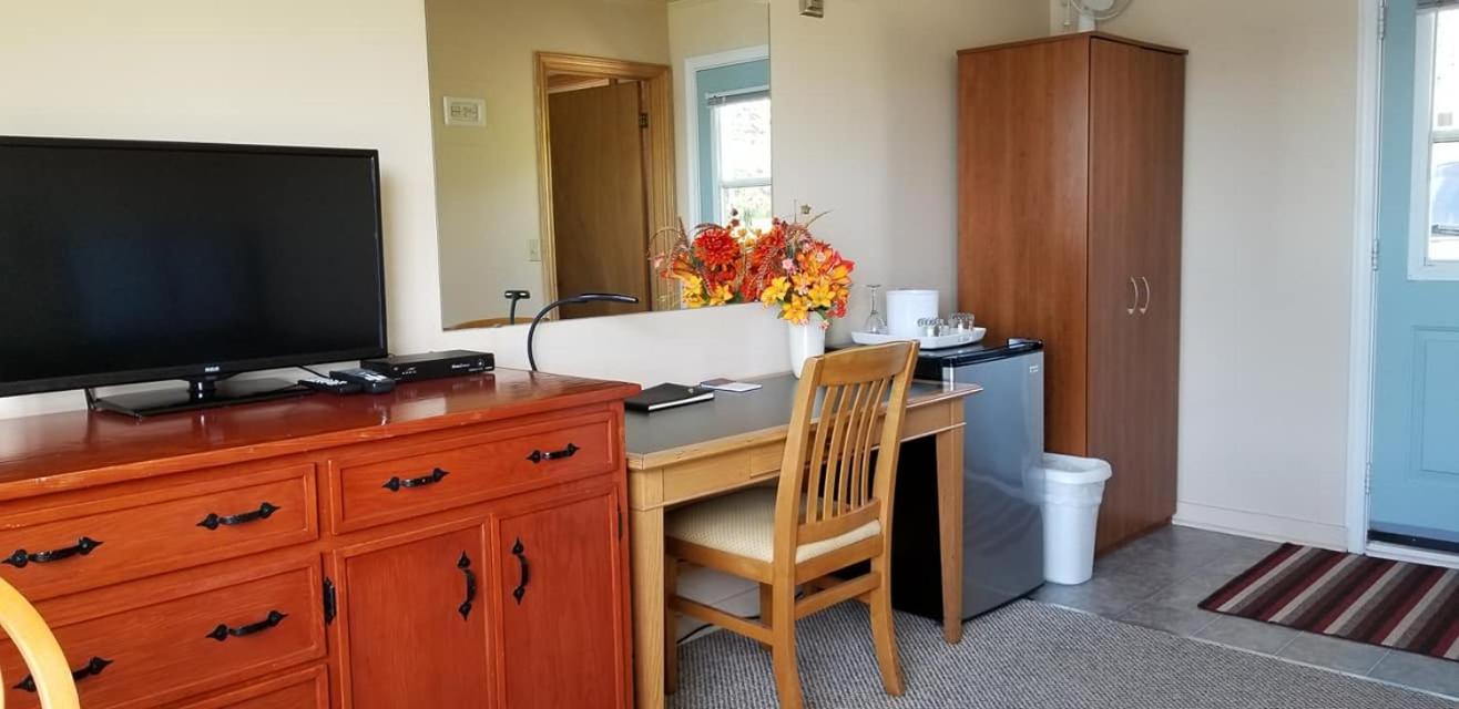 St Ann'S Motel & Cottage Baddeck Inlet Екстериор снимка