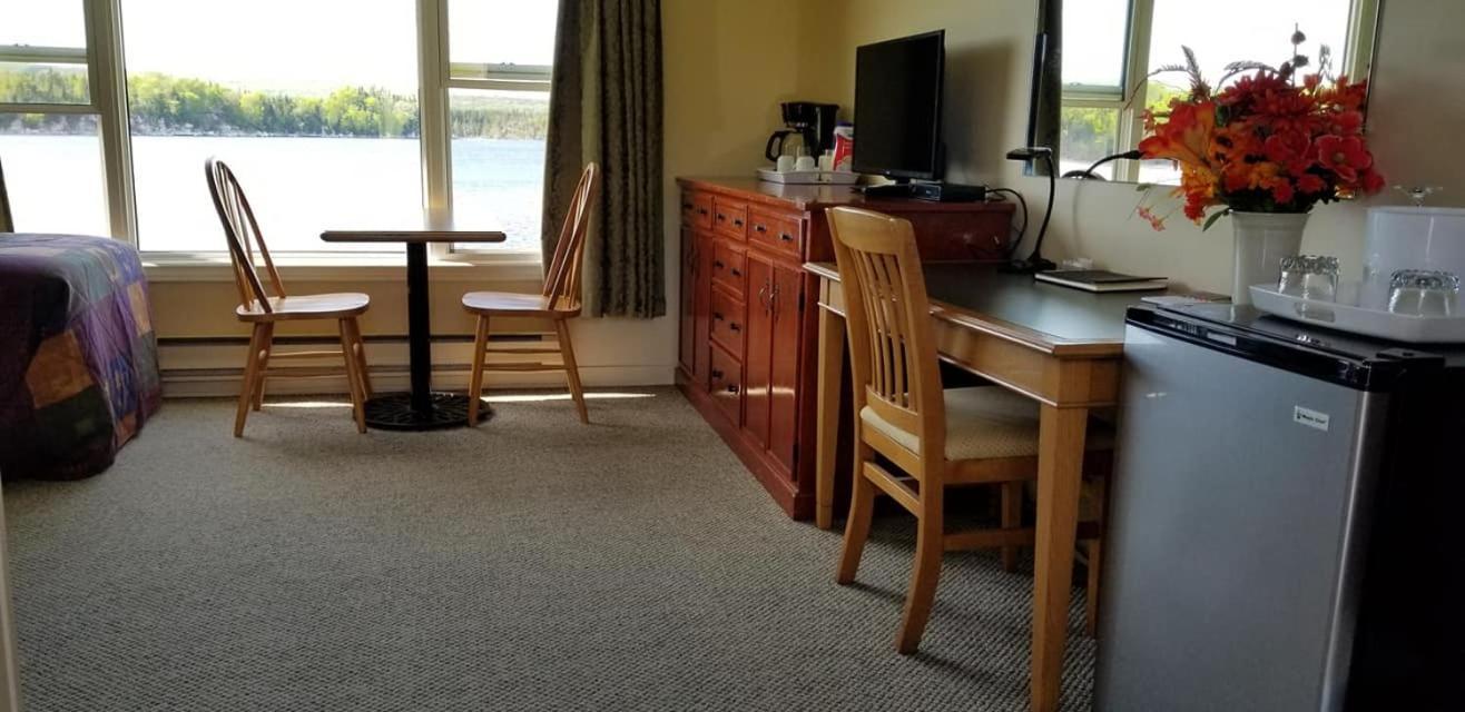St Ann'S Motel & Cottage Baddeck Inlet Екстериор снимка