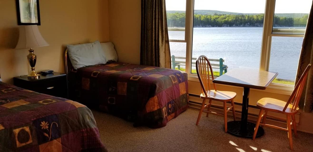 St Ann'S Motel & Cottage Baddeck Inlet Екстериор снимка