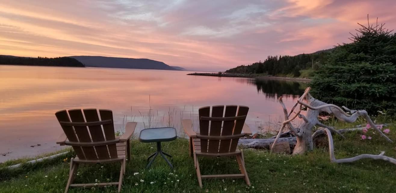 St Ann'S Motel & Cottage Baddeck Inlet Екстериор снимка